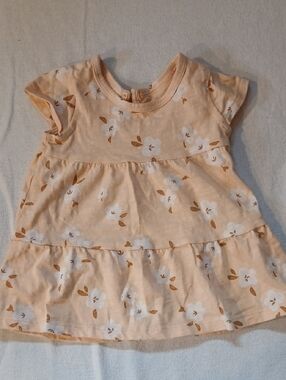 Peach Floral Tiered Girls' Dress - Soft Flutter Sleeve